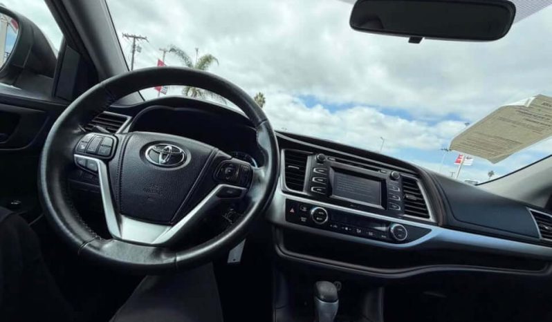 
								2014 Toyota Highlander full									