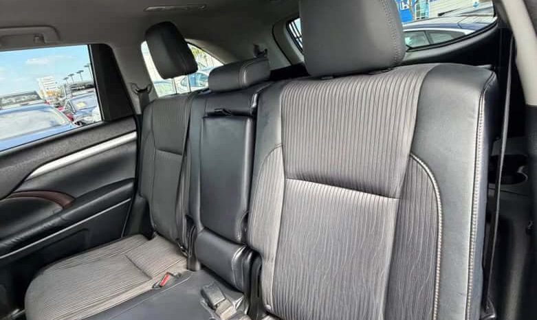 
								2014 Toyota Highlander full									