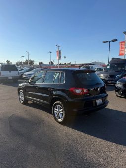 
										2011 Volkswagen tiguan full									