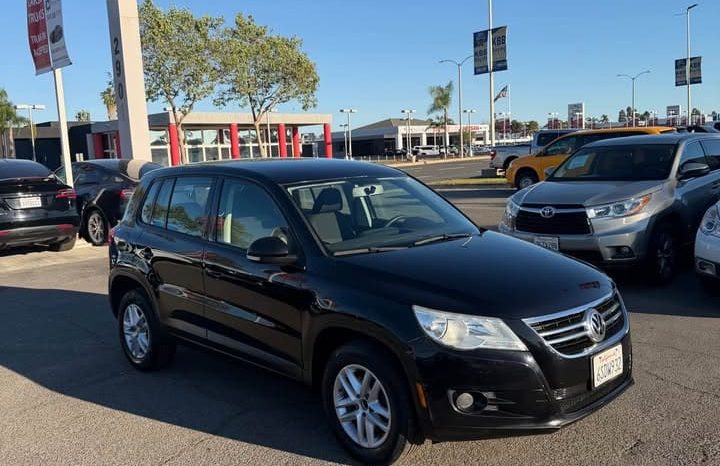 
								2011 Volkswagen tiguan full									
