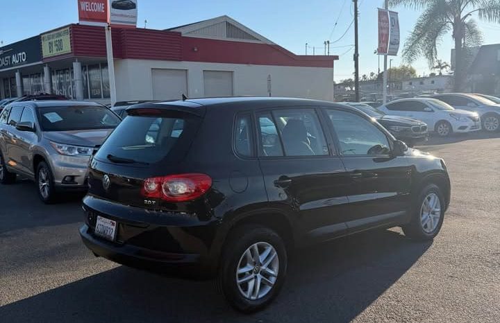 
								2011 Volkswagen tiguan full									