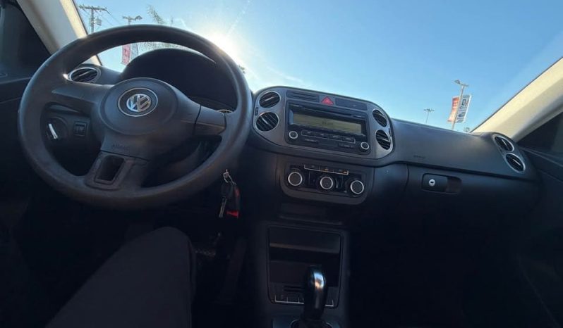 
								2011 Volkswagen tiguan full									