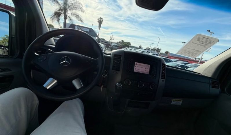 
								2016 Mercedes-Benz sprinter 2500 passenger full									