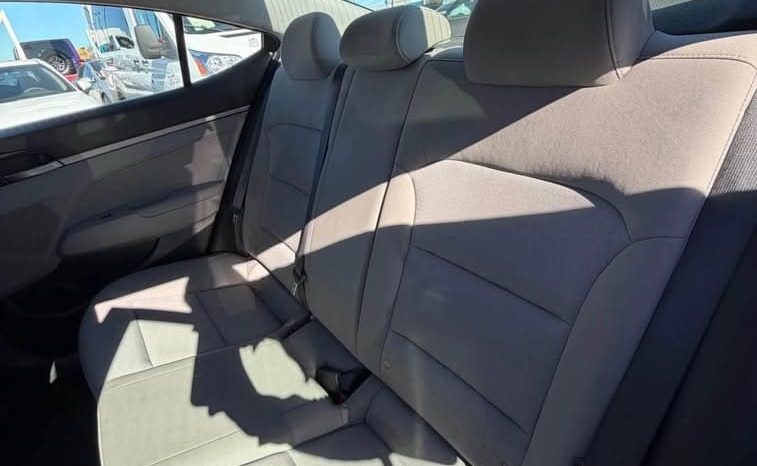 
								2017 Hyundai elantra full									