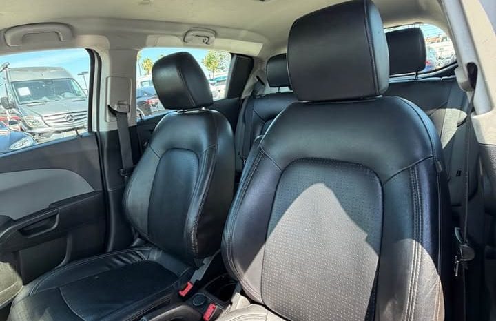 
								2020 Chevrolet sonic full									