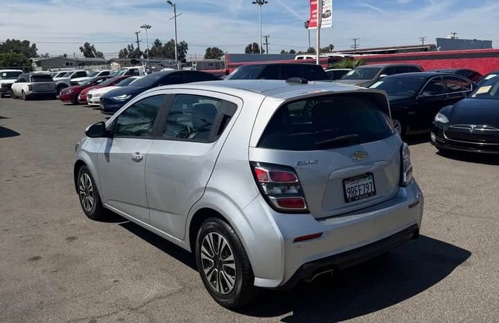 
								2020 Chevrolet sonic full									