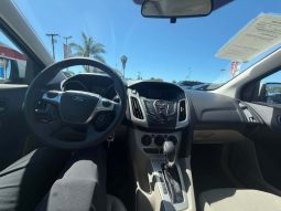 
										2012 Ford Focus full									