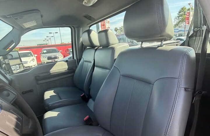 
								2012 Ford f250 regular cab full									