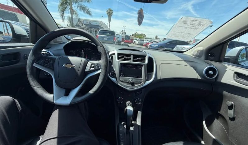 
								2020 Chevrolet sonic full									