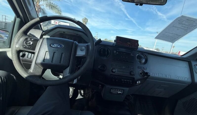 
								2012 Ford f250 regular cab full									