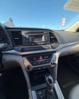 
										2017 Hyundai elantra full									