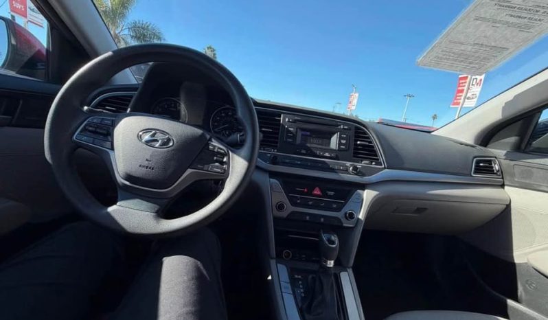 
								2017 Hyundai elantra full									