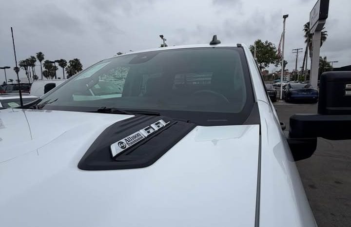 
								2024 Chevrolet silverado 2500 hd crew cab Work Truck Pickup 4D 8 ft full									