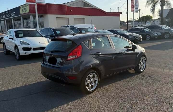 
								2012 Ford fiesta SES Hatchback 4D full									