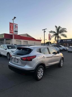 
										2018 Nissan Rogue Sport S full									