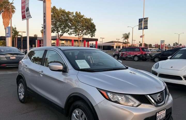 
								2018 Nissan Rogue Sport S full									