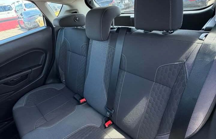 
								2014 Ford Fiesta full									