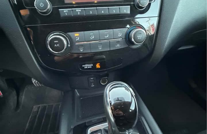 
								2018 Nissan Rogue Sport S full									