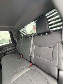 
										2023 Chevrolet Silverado full									