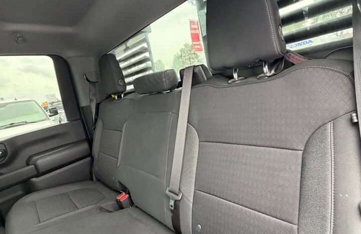 
								2023 Chevrolet Silverado full									