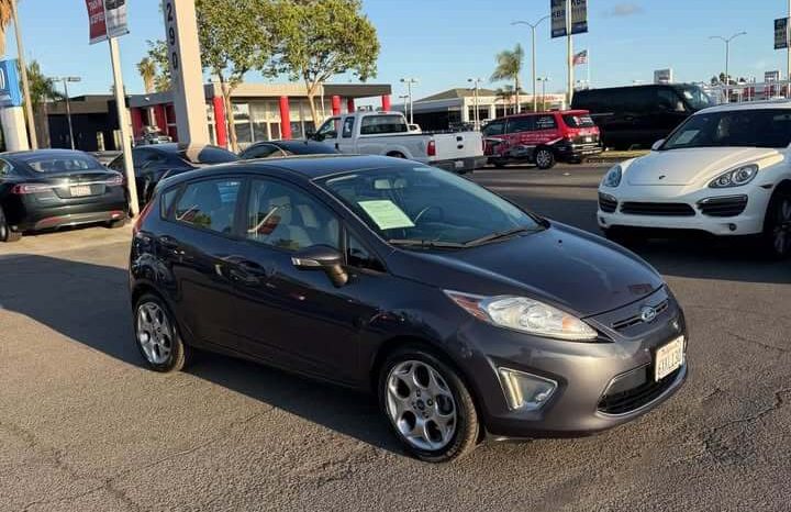 
								2012 Ford fiesta SES Hatchback 4D full									