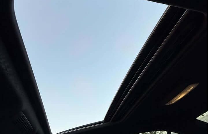 
								2017 BMW 3 series 330e iPerformance Sedan full									