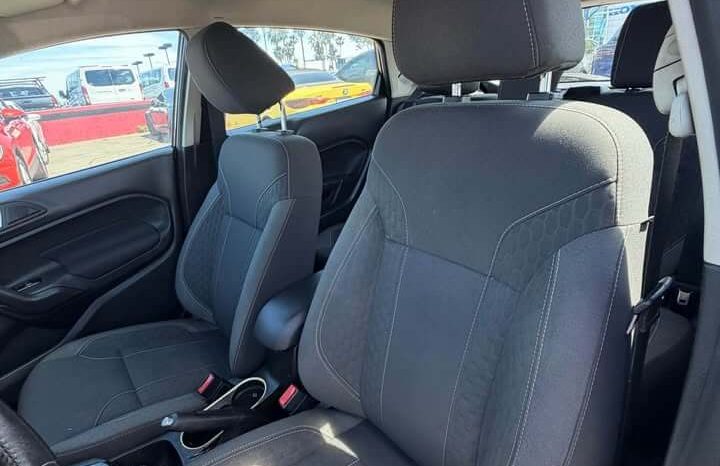 
								2014 Ford Fiesta full									