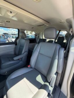 
										2011 Volkswagen routan full									