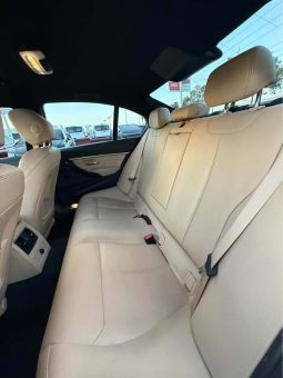 
										2017 BMW 3 series 330e iPerformance Sedan full									