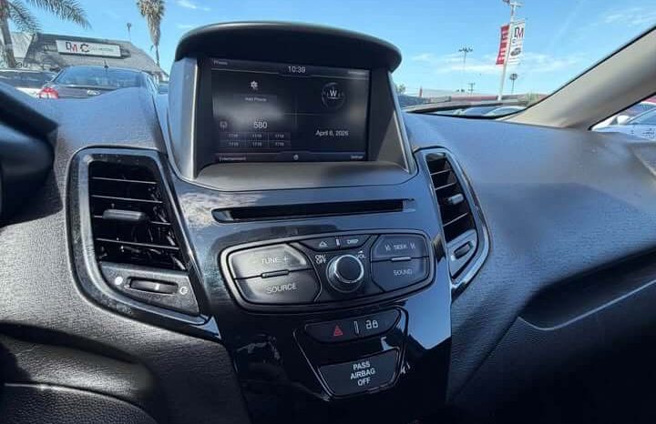 
								2014 Ford Fiesta full									