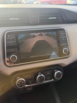 
										2021 Nissan versa SV full									