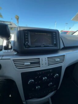 
										2011 Volkswagen routan full									