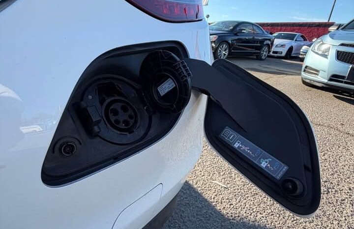 
								2018 Mercedes-Benz c-class C 350e Plug-In Hybrid Sedan 4D full									