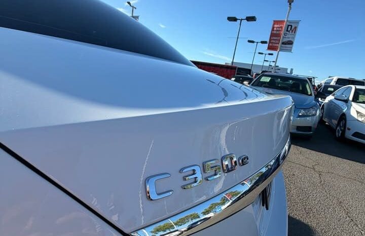 
								2018 Mercedes-Benz c-class C 350e Plug-In Hybrid Sedan 4D full									