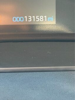 
										2023 Toyota sienna LE Van 4D full									