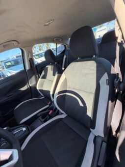 
										2021 Nissan versa SV full									