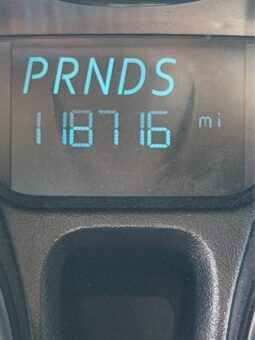 
										2015 Ford fiesta SE full									