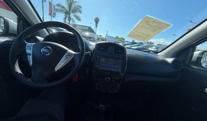 
								2018 Nissan versa full									