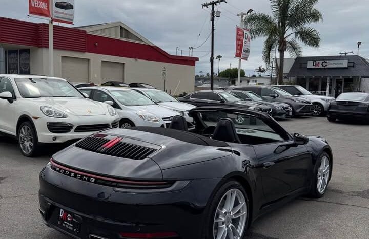 
								2024 Porsche 911 Carrera Cabriolet 2D full									