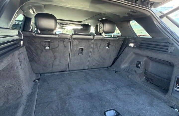 
								2025 Land Rover range rover sport P360 SE full									