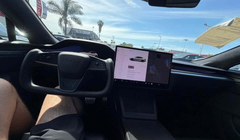
								2022 Tesla model s Plaid full									