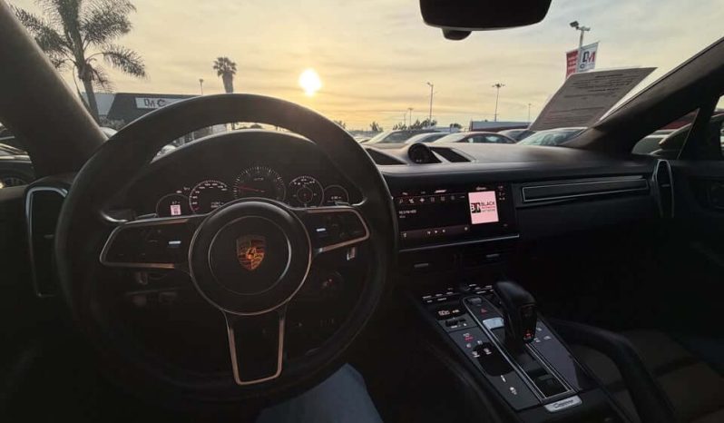 
								2023 Porsche cayenne coupe GTS full									