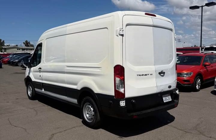 
								2016 Ford transit 150 cargo van full									