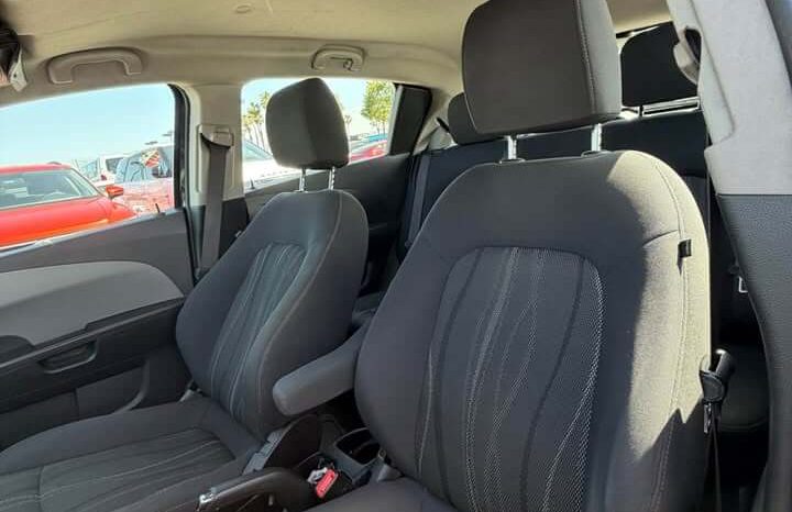 
								2016 Chevrolet Sonic full									