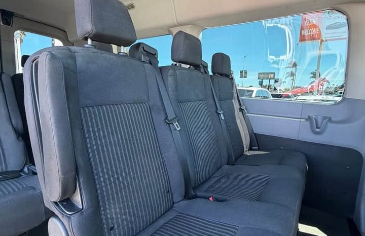 
								2019 Ford transit 350 passenger van XLT w/Medium Roof Van 3D full									