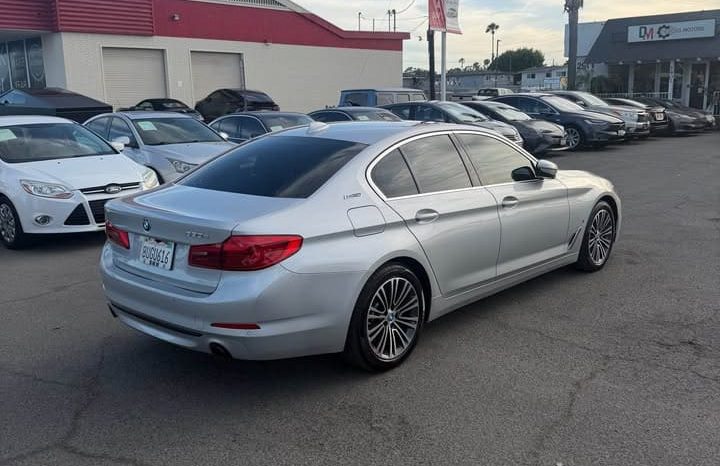 
								2019 BMW 5 series 530e iPerformance Sedan 4D full									