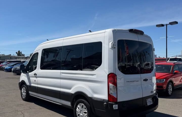 
								2019 Ford transit 350 passenger van XLT w/Medium Roof Van 3D full									