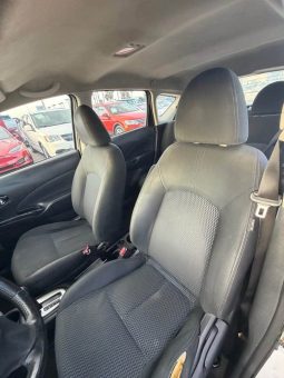 
										2017 Nissan versa note full									