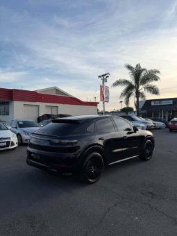 
										2023 Porsche cayenne coupe GTS full									