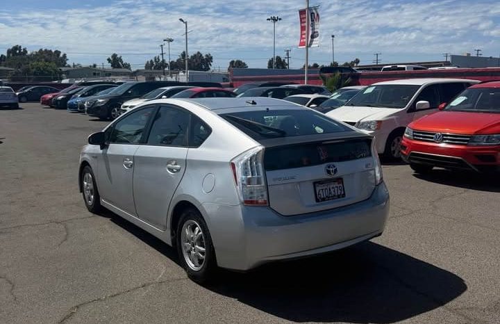 
								2011 Toyota prius II Hatchback 4D full									